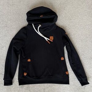 Wanakome Hoodie - Size Large